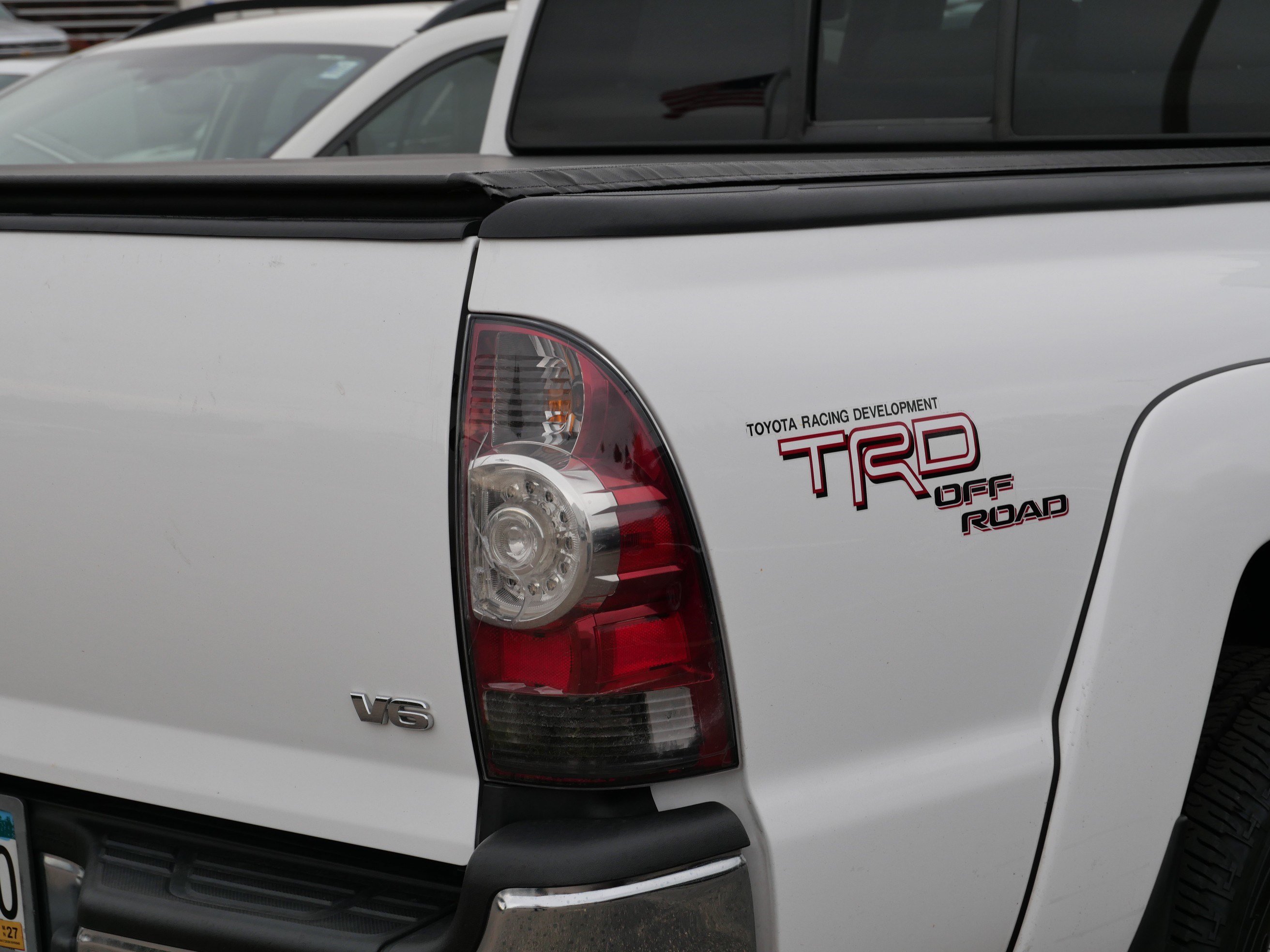 Used 2011 Toyota Tacoma 4x4 Double Cab w/ TRD Off-Road Pkg image 5