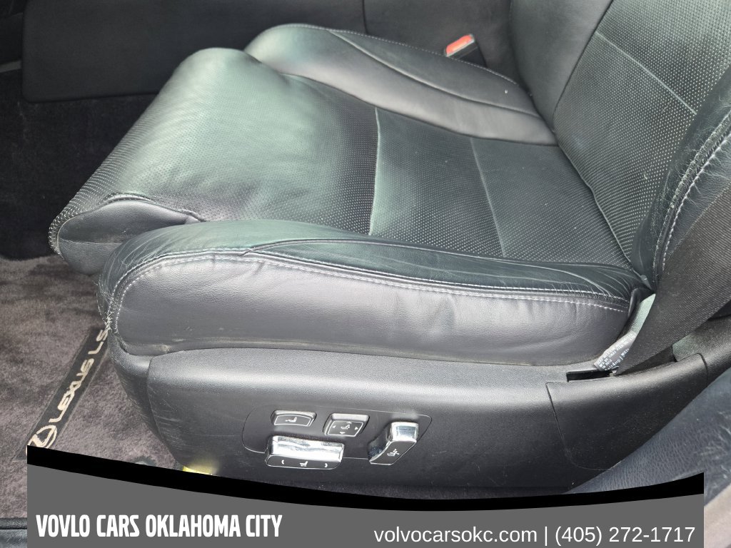 Used 2013 Lexus LS 460 L w/ Preferred Accessory Package AWD/4WD image 26