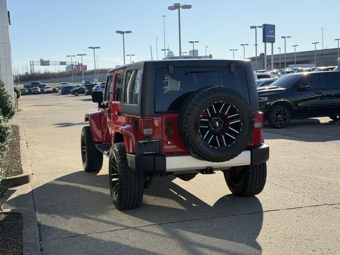 Used 2014 Jeep Wrangler Unlimited Sahara w/ Trailer Tow Group image 7