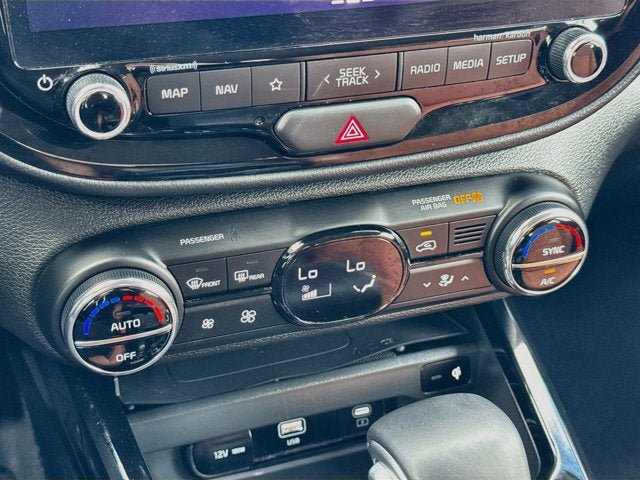 Certified 2025 Kia Soul EX FWD image 16