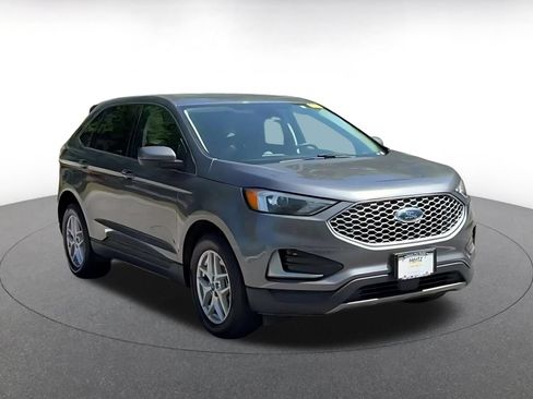 Used 2024 Ford Edge SEL AWD/4WD image 3