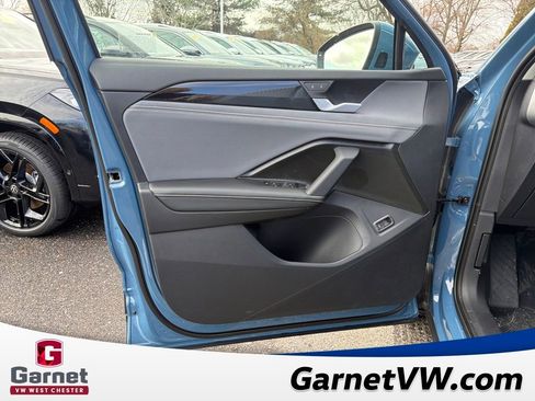 New 2026 Volkswagen Tiguan SE image 10