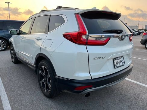 Used 2018 Honda CR-V Touring image 4