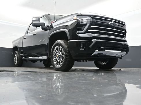 New 2026 Chevrolet Silverado 2500 LT w/ Z71 Chrome Sport Edition image 48