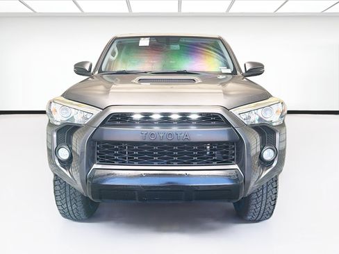 Used 2019 Toyota 4Runner TRD Off-Road Premium AWD/4WD image 2