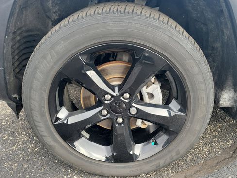 Used 2023 Jeep Grand Cherokee Altitude image 10