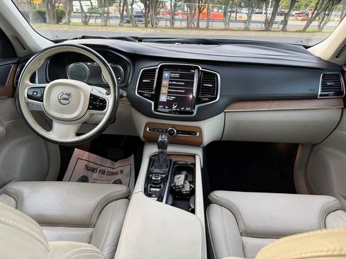 Used 2016 Volvo XC90 T6 Inscription w/ Vision Package AWD/4WD image 10