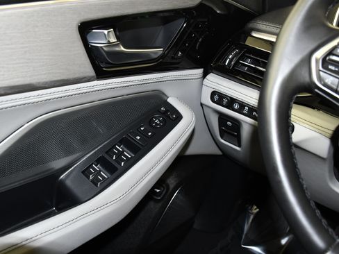 Certified 2025 Acura MDX SH-AWD w/ Advance Package image 32