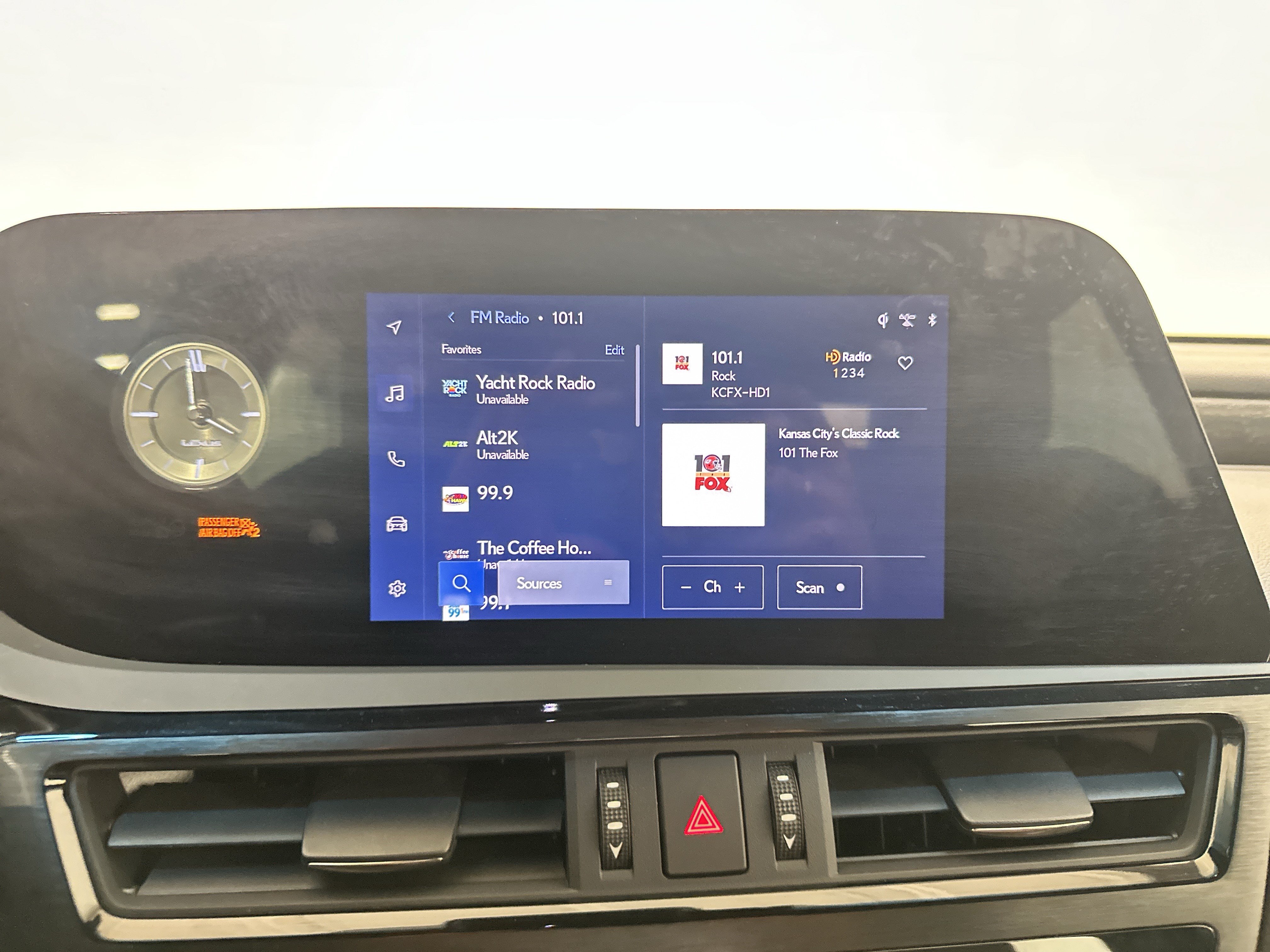 Certified 2023 Lexus ES 350 w/ Premium Package FWD image 23