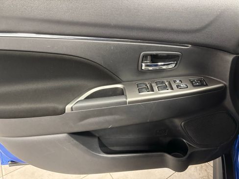 Used 2021 Mitsubishi Outlander Sport SE image 18