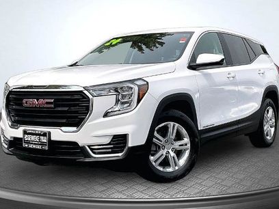 Used 2024 GMC Terrain SLE