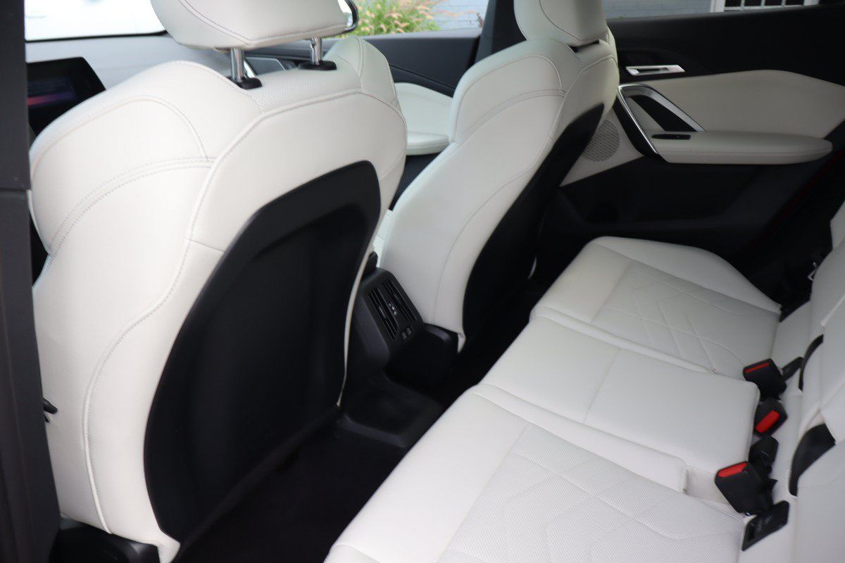Used 2026 BMW X2 M35i AWD/4WD image 28