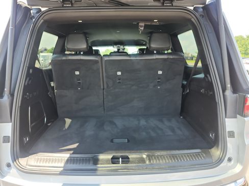 Used 2022 Jeep Wagoneer Series II RWD image 16