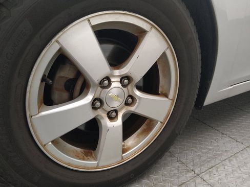 Used 2014 Chevrolet Cruze LT FWD image 31