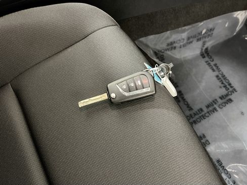 Used 2024 Toyota Corolla LE FWD image 36