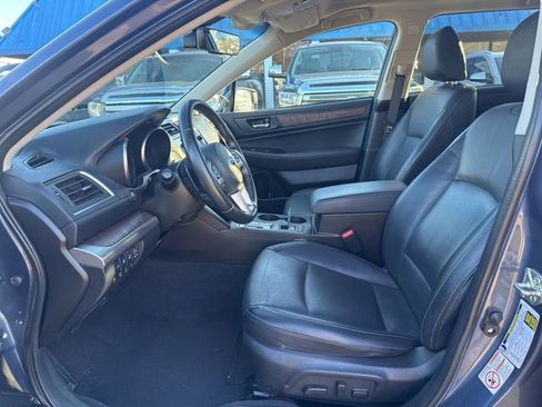 Used 2017 Subaru Outback 3.6R Limited image 9