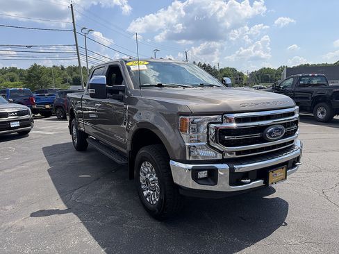 Certified 2022 Ford F350 Lariat w/ Chrome Package AWD/4WD image 8