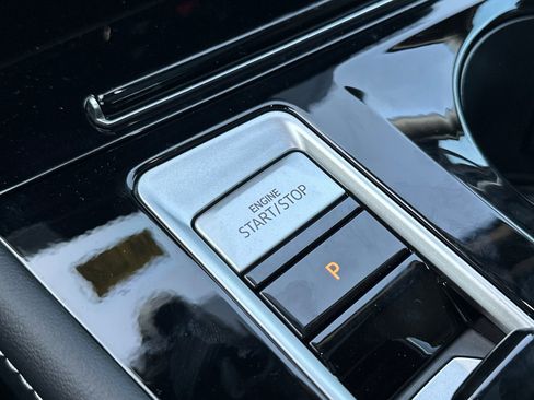 New 2026 Volkswagen Atlas SEL image 24