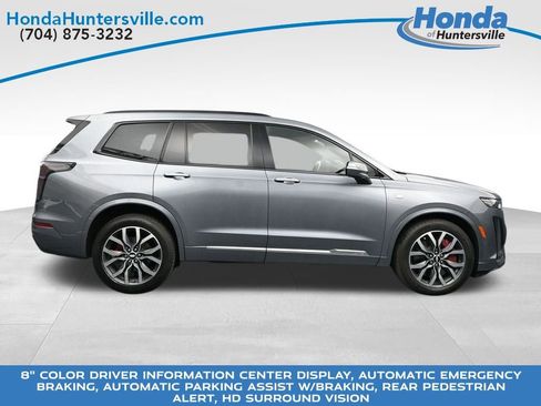 Used 2022 Cadillac XT6 Sport w/ Technology Package AWD/4WD image 9