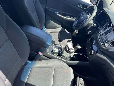 Used 2017 Hyundai Tucson SE FWD image 25
