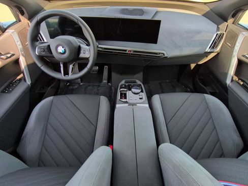 Used 2026 BMW iX xDrive60 w/ M Sport Package AWD/4WD image 15