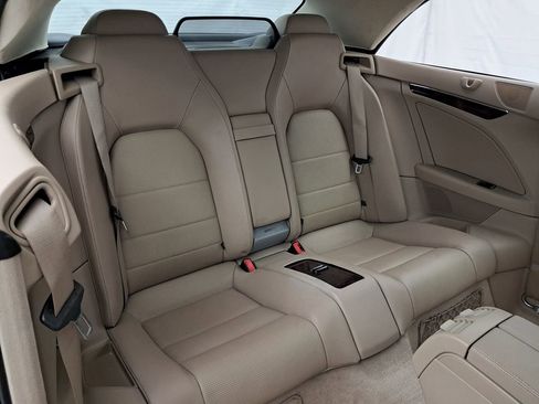 Used 2012 Mercedes-Benz E 550 Cabriolet AMG Line image 21