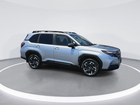 New 2026 Subaru Forester Premium AWD/4WD image 2