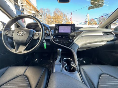 Used 2024 Toyota Camry SE FWD image 28