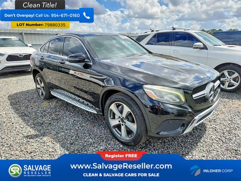 Used 2017 Mercedes-Benz GLC 300 Sport Utility Vehicle image 5