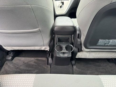 Used 2009 Toyota Matrix XRS image 22