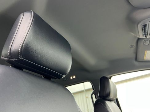 Certified 2024 Ford F250 Lariat w/ Tremor Off-Road Package image 17