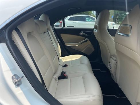 Used 2018 Mercedes-Benz CLA 250 4MATIC image 26