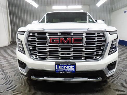 Used 2025 GMC Yukon Denali w/ Denali Reserve Package image 46