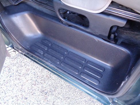 Used 2016 GMC Savana 3500 LT w/ LT Preferred Equipment Group image 31