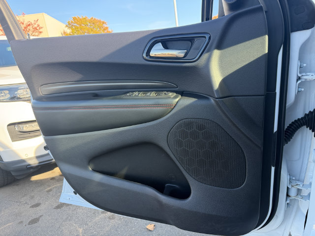Used 2025 Dodge Durango GT RWD image 13