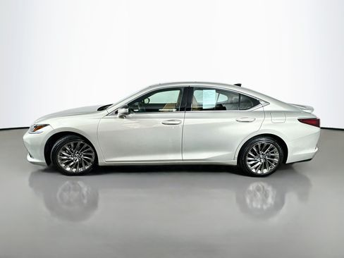 Certified 2025 Lexus ES 350 w/ Luxury Package FWD image 4
