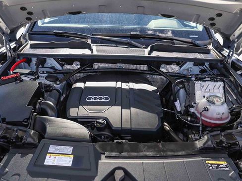 Used 2023 Audi Q5 2.0T Premium w/ Convenience Package image 39