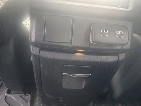 Used 2022 Subaru Ascent Onyx Edition image 19