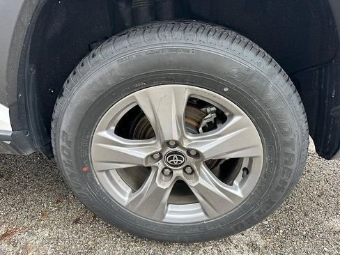 Certified 2025 Toyota RAV4 XLE image 29