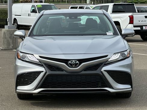 Used 2023 Toyota Camry XSE image 10