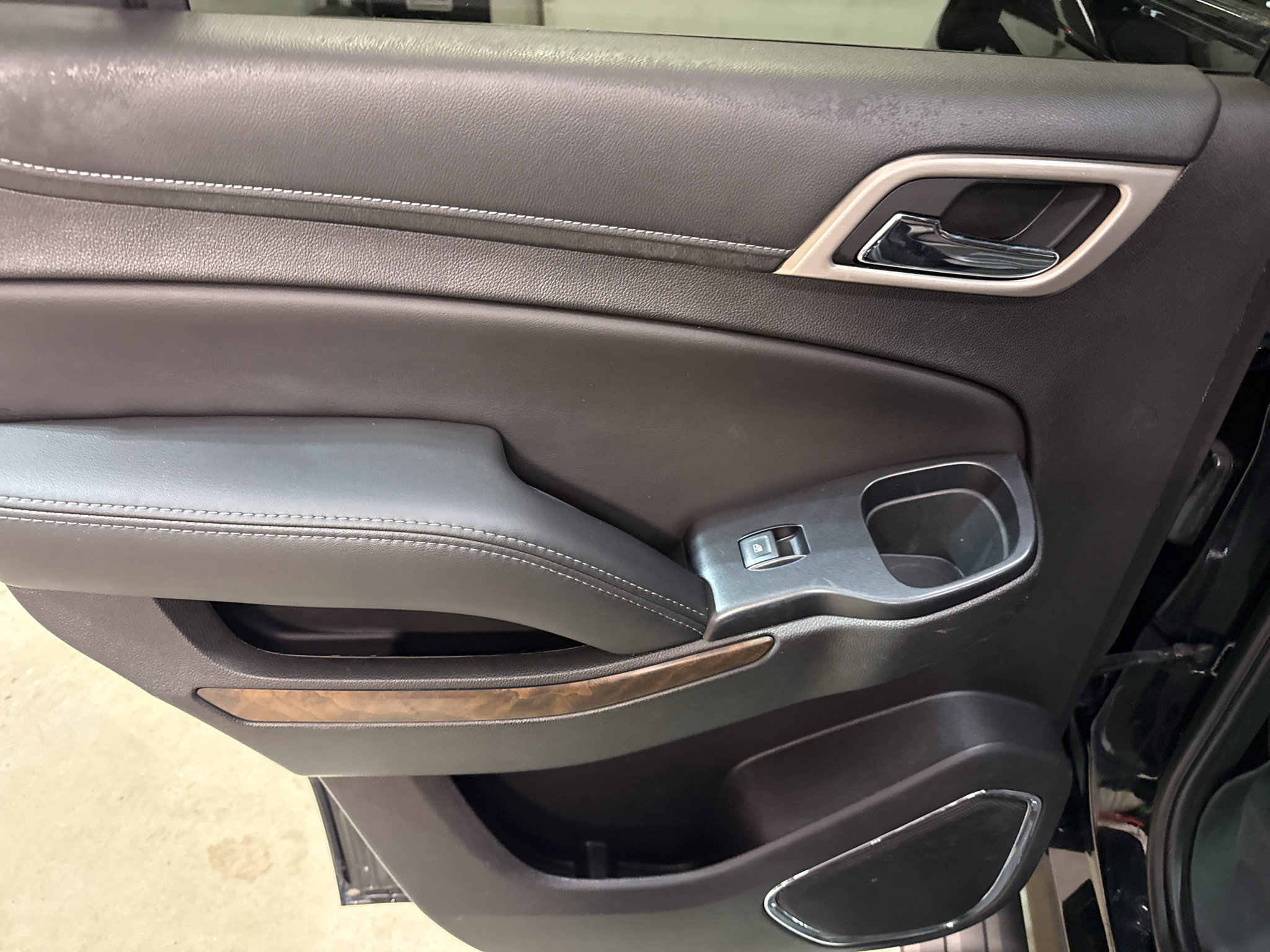 Used 2018 GMC Yukon Denali w/ Denali Ultimate Package AWD/4WD image 24