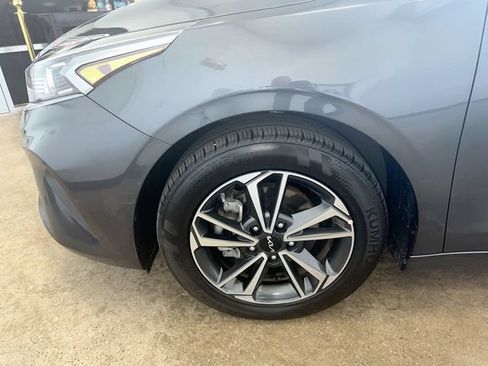 Certified 2024 Kia Forte LXS w/ LXS Technology Package FWD image 20