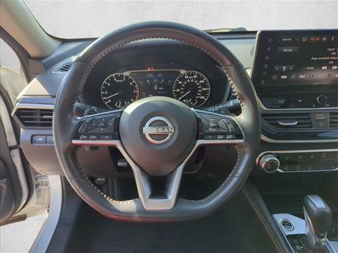 Used 2023 Nissan Altima 2.5 SR w/ SR Premium Package FWD image 23