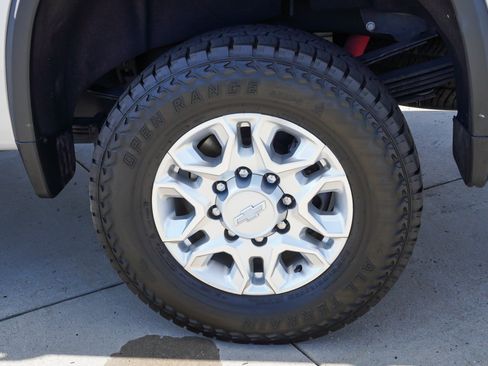 Used 2020 Chevrolet Silverado 3500 LTZ w/ Safety Package AWD/4WD image 13