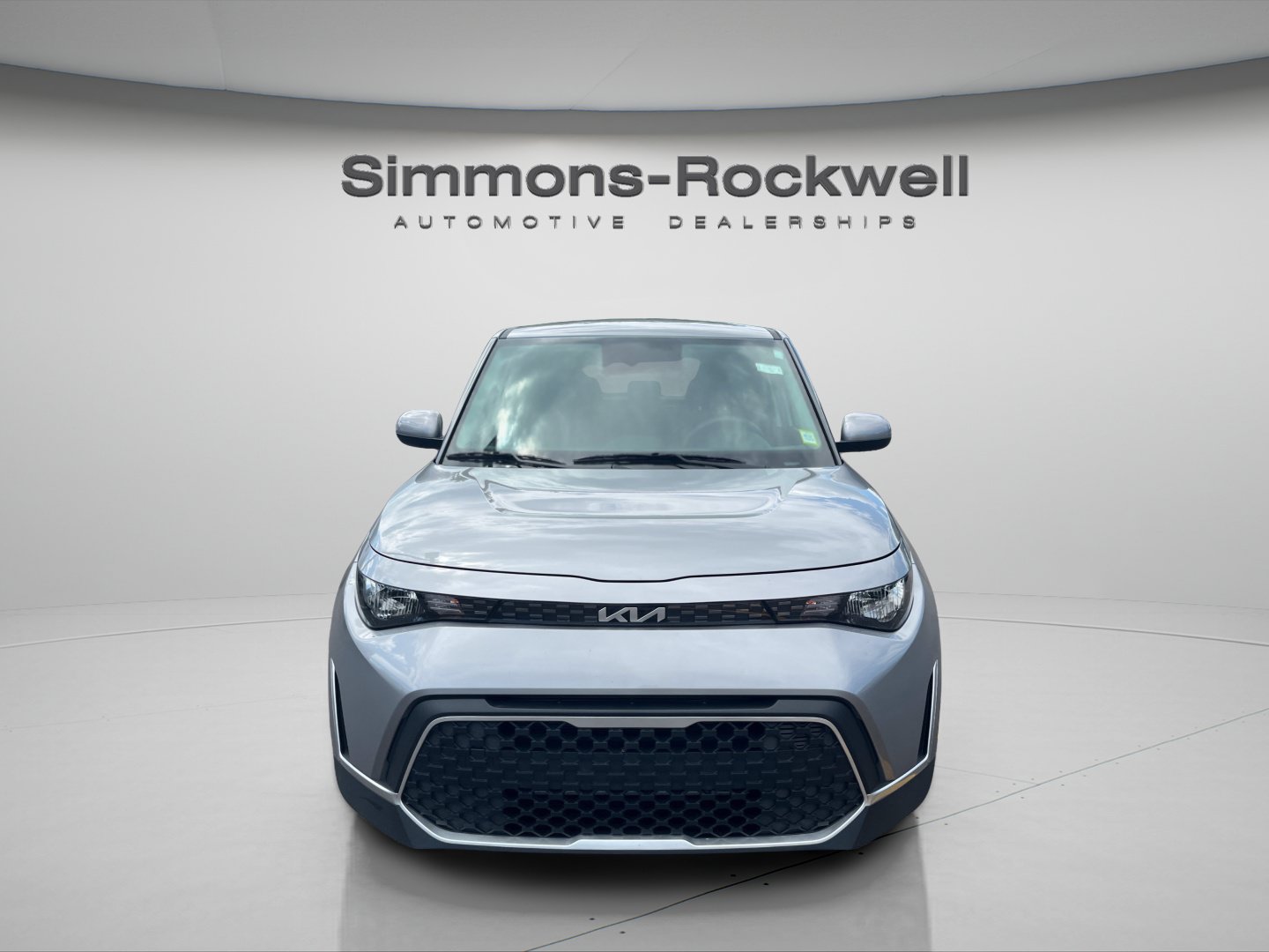 Used 2025 Kia Soul LX w/ LX Technology Package FWD image 9