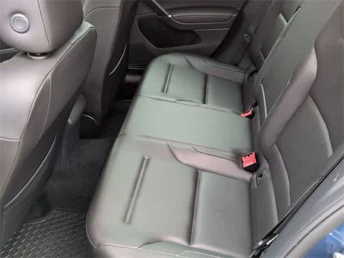 Used 2021 Volkswagen Golf 4-Door image 21