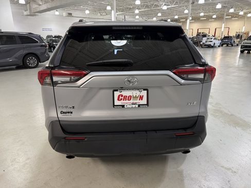 Used 2024 Toyota RAV4 XLE FWD image 8
