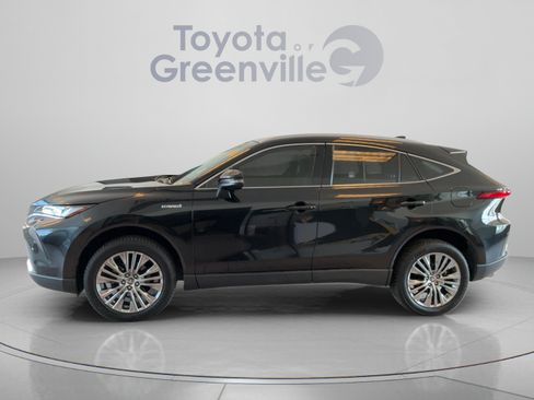Used 2021 Toyota Venza XLE w/ Softex Package AWD/4WD image 2