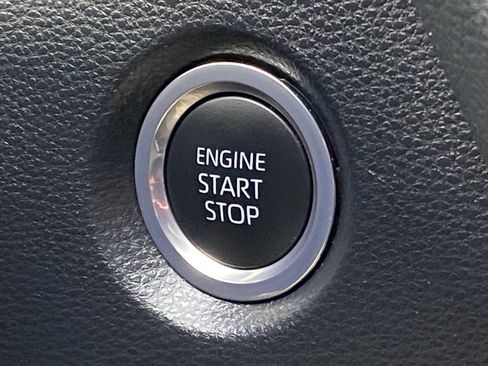 Certified 2024 Toyota Corolla SE image 24