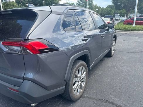 Used 2020 Toyota RAV4 XLE Premium FWD image 8